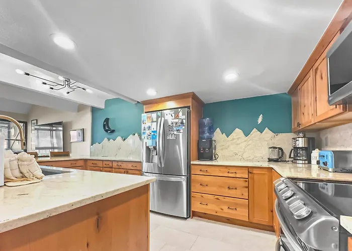 Wh405 Wheeler House Apartment *