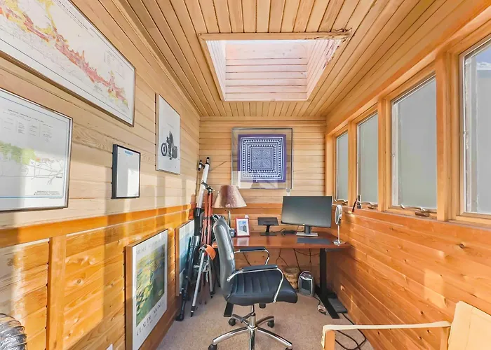 Apartment Wh405 Wheeler House